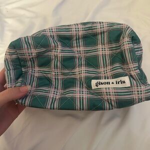 Limited edition gisou x iris pouch